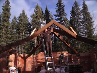 Installing heavy timber roof structure